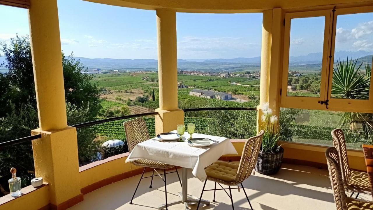 Avinyonet del Penedes Cal Mestre Casa Rural المظهر الخارجي الصورة